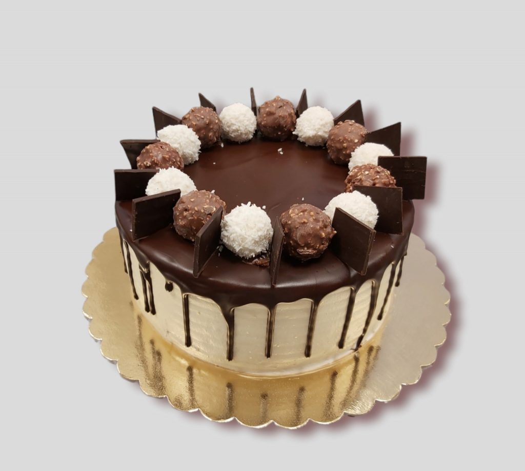 Čokoladna torta s Ferrero in Raffaello